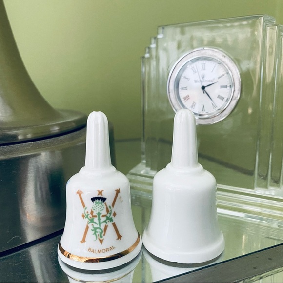 2 Souvenir mini bells - Picture 4 of 7